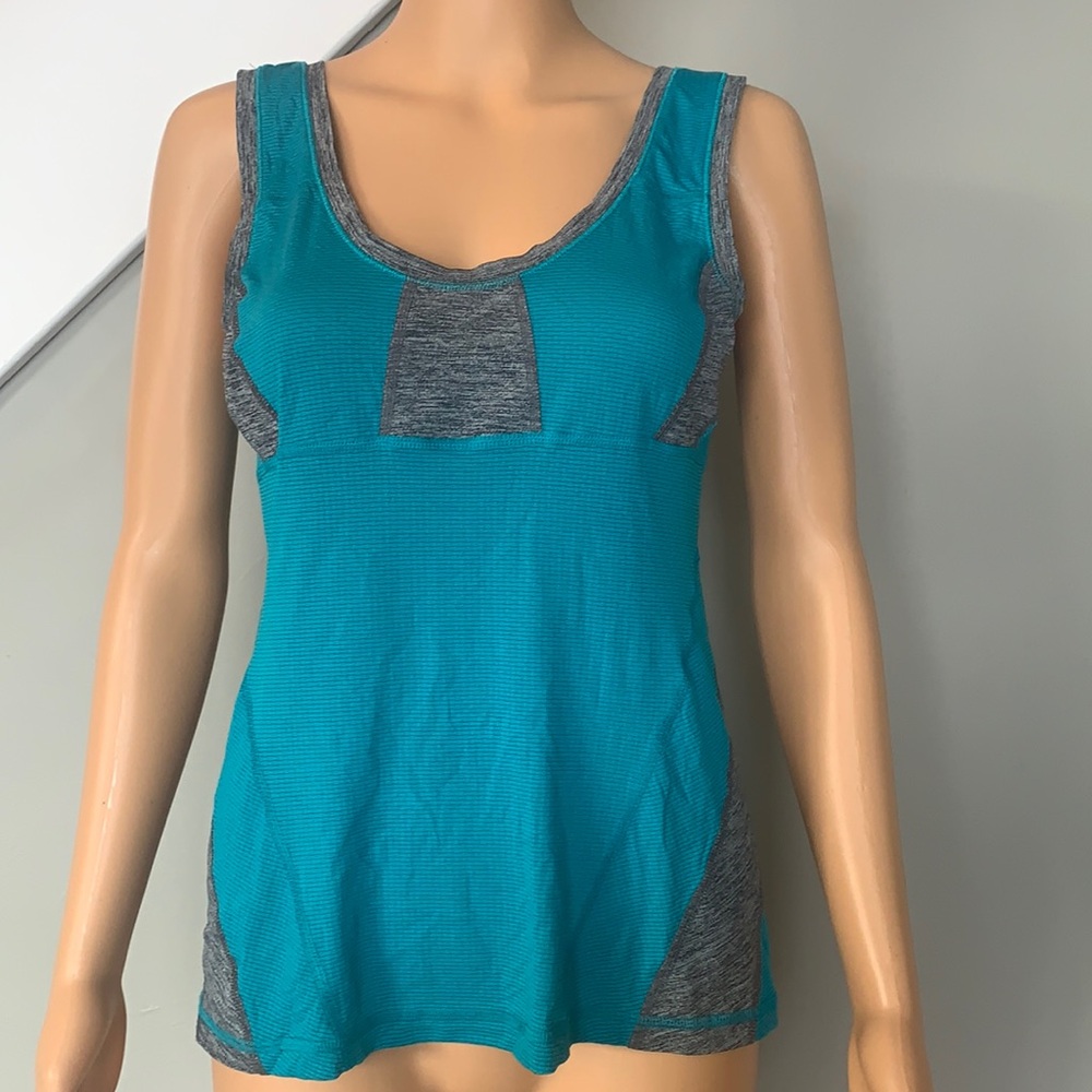 Lululemon top